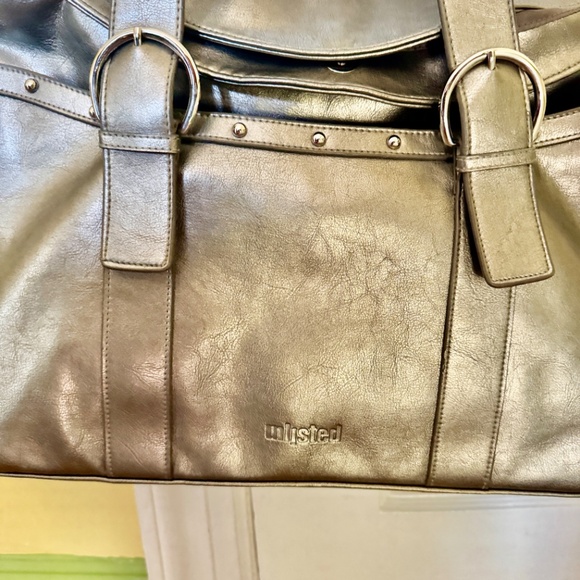 Kenneth Cole’s Unlisted large silver metallic leather Tote bag EUC like new - Picture 6 of 16